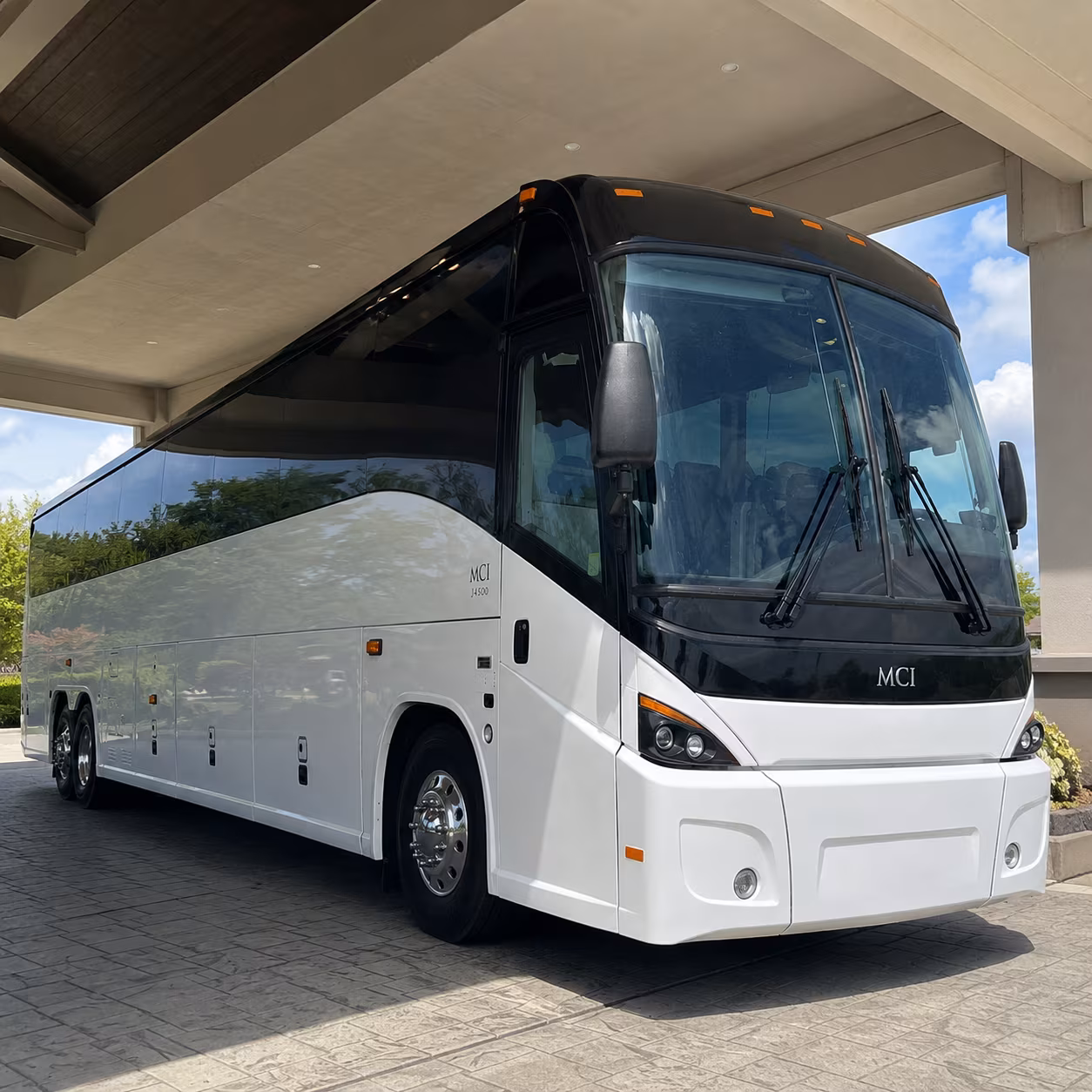 hospital and healthcare campus shuttles between aultman and cleveland clinic mercy hospital